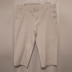 Time and True khaki beige Capri sz 16